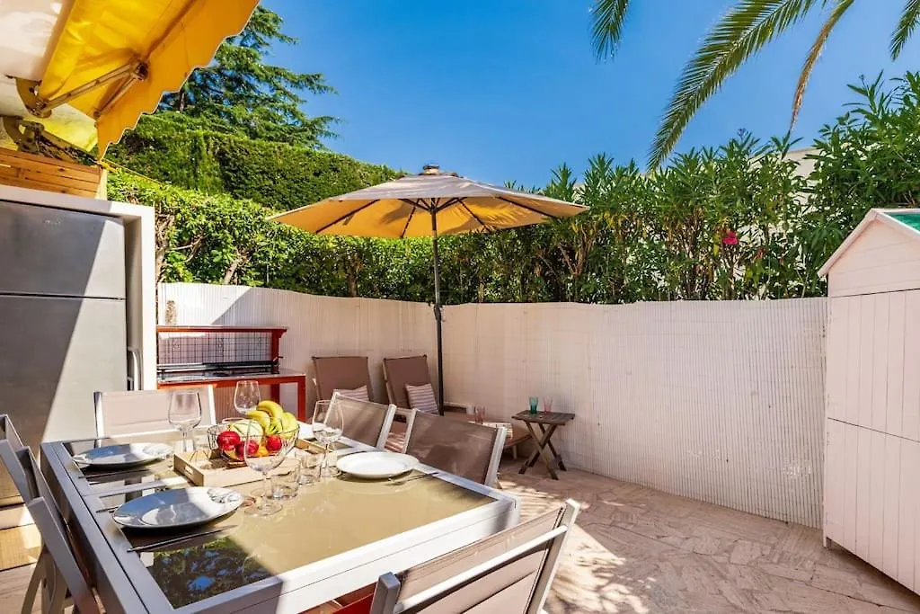 Superbe Studio Bord De Mer Avec Terrasse & Piscine Cannes Fransa